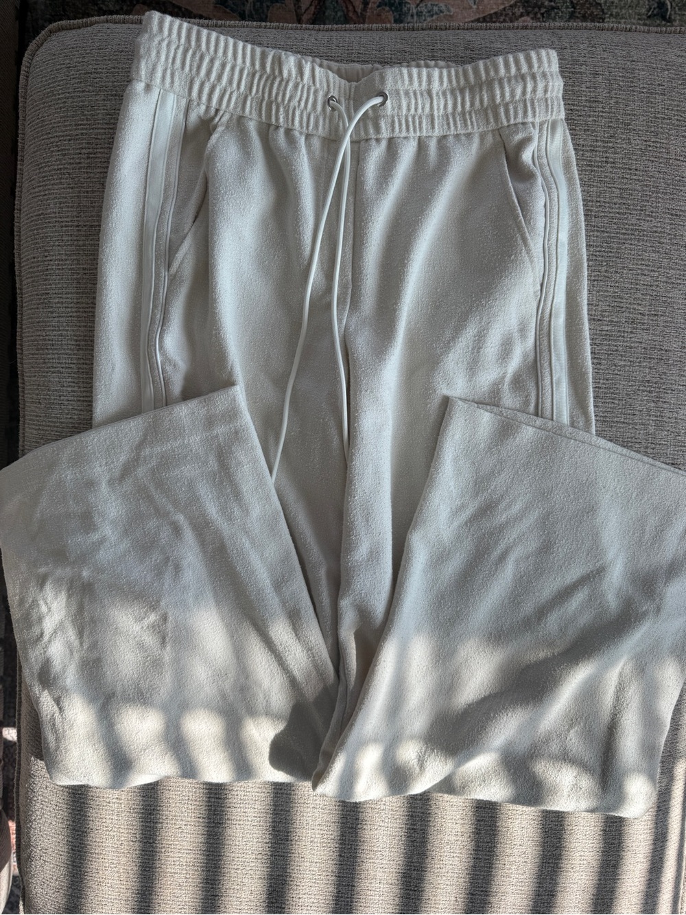 Belle Vere Cream Velour Wide Leg Lounge Pants | Size Small